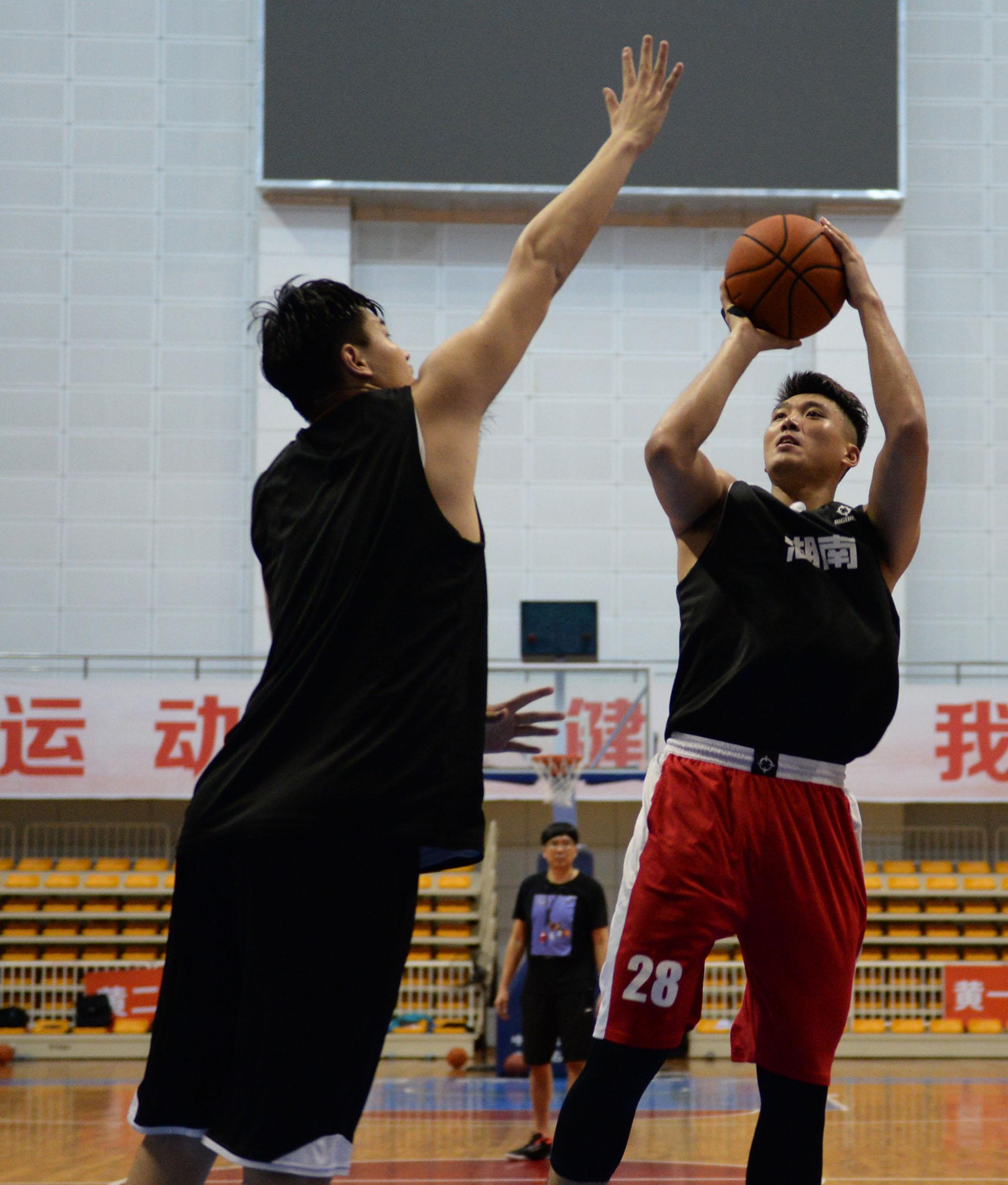 宁乡县体育馆领导团队，引领变革，塑造未来之力