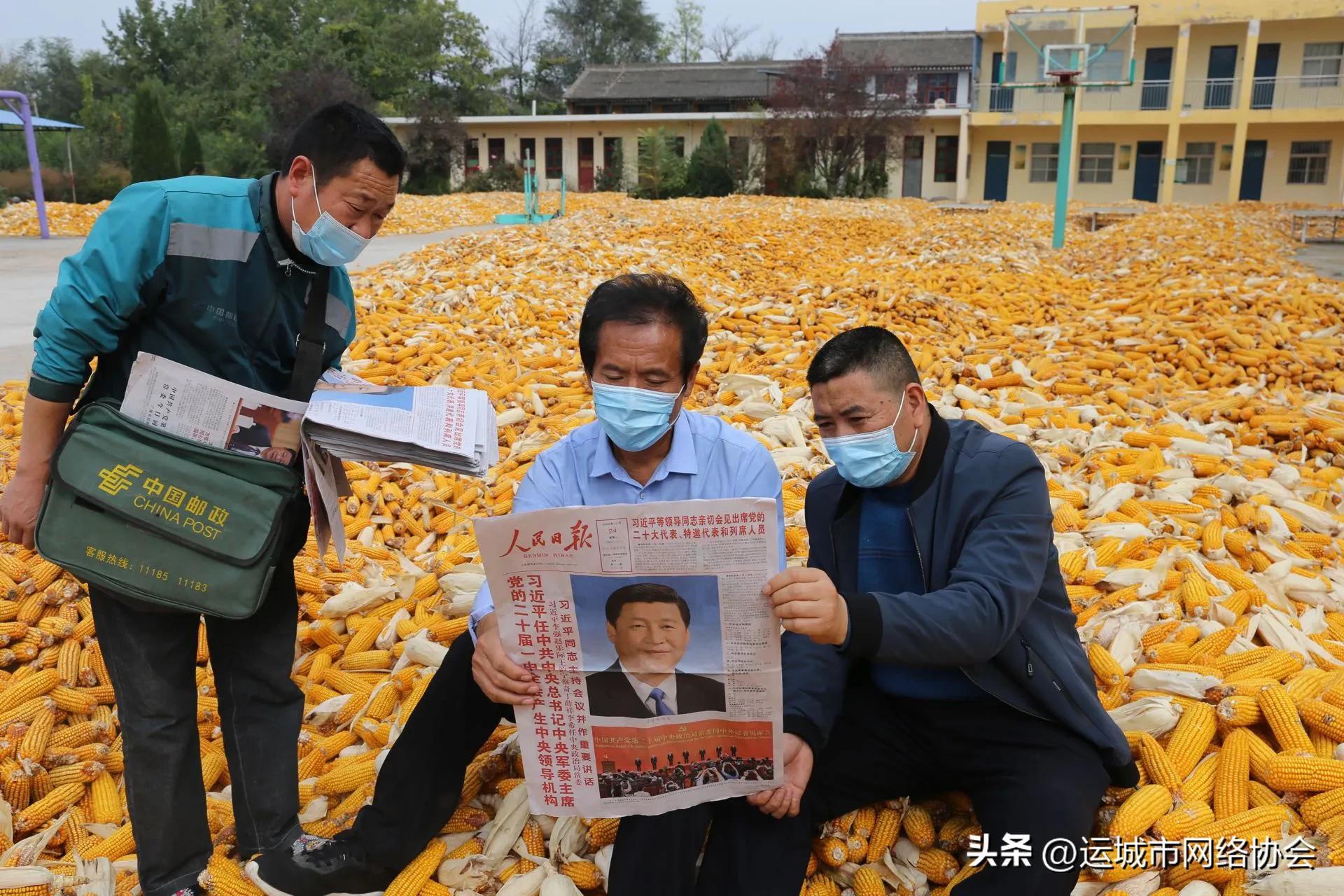 餐馆老板喜报门走红，智慧与创新的故事启示