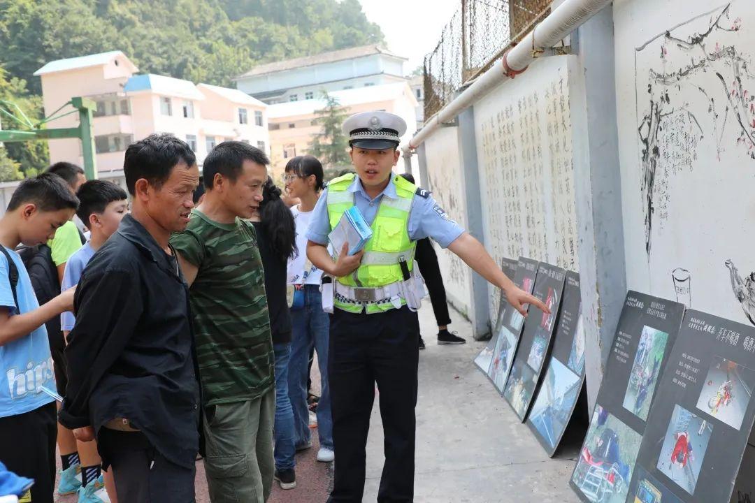 剑河县医疗保障局领导介绍